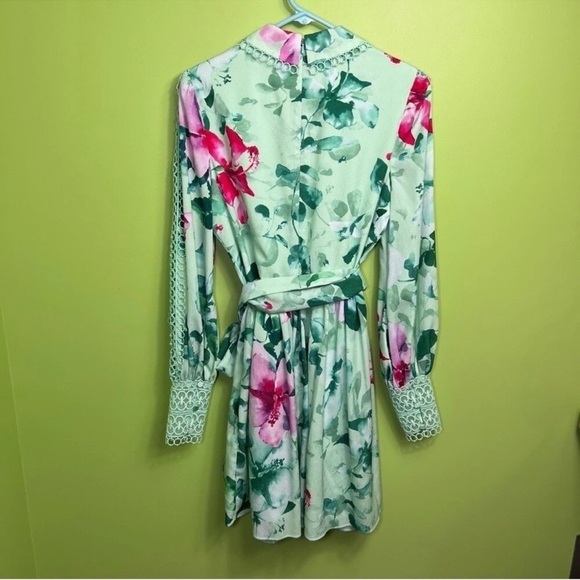Badgley Mischka Lace-Trimmed Floral Shirtdress size 10 great condition - Picture 9 of 10